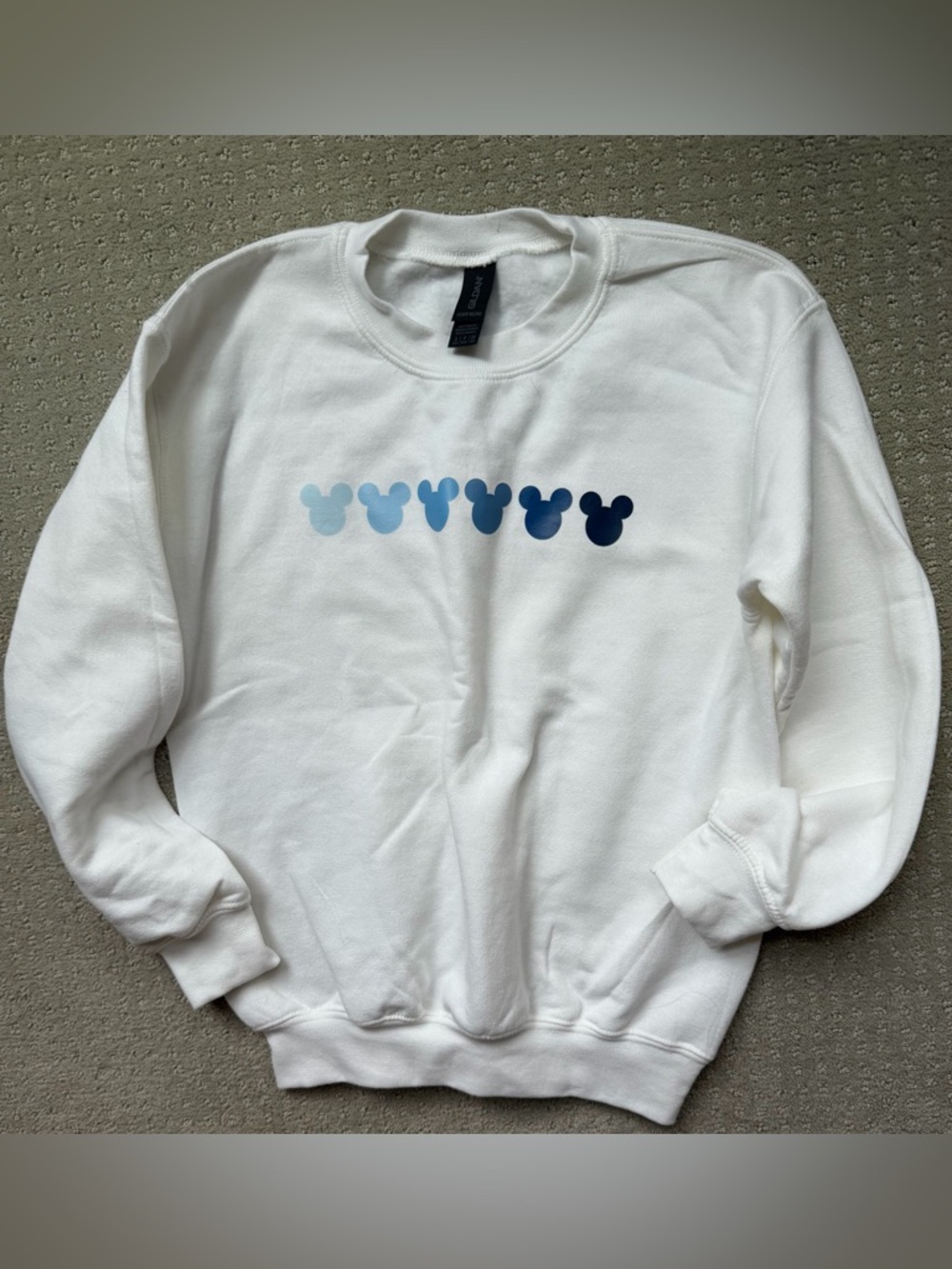 Youth Small Mickey sweatshirt